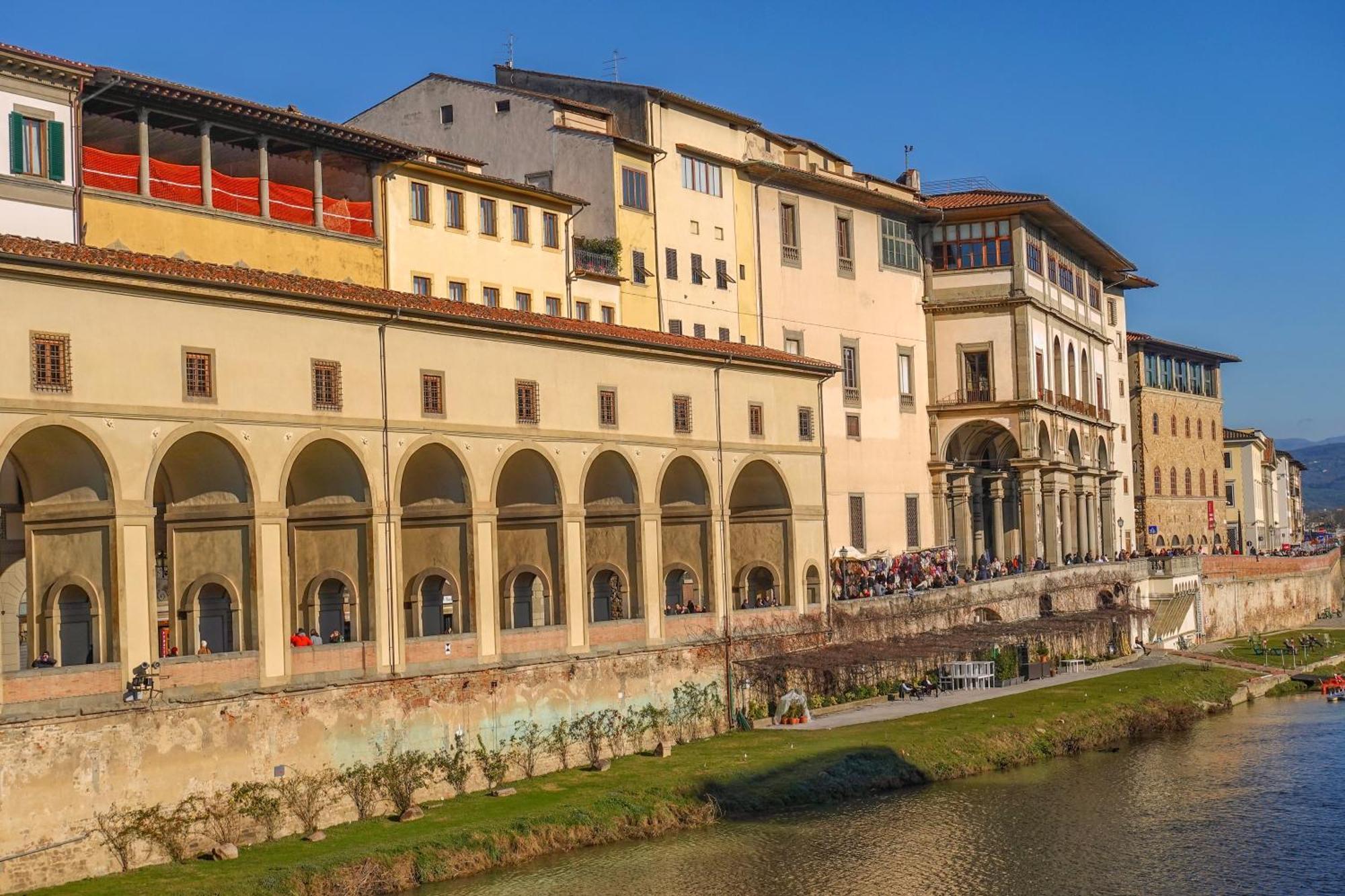 Ponte Vecchio View Luxury Apartment ฟลอเรนซ์ ภายนอก รูปภาพ