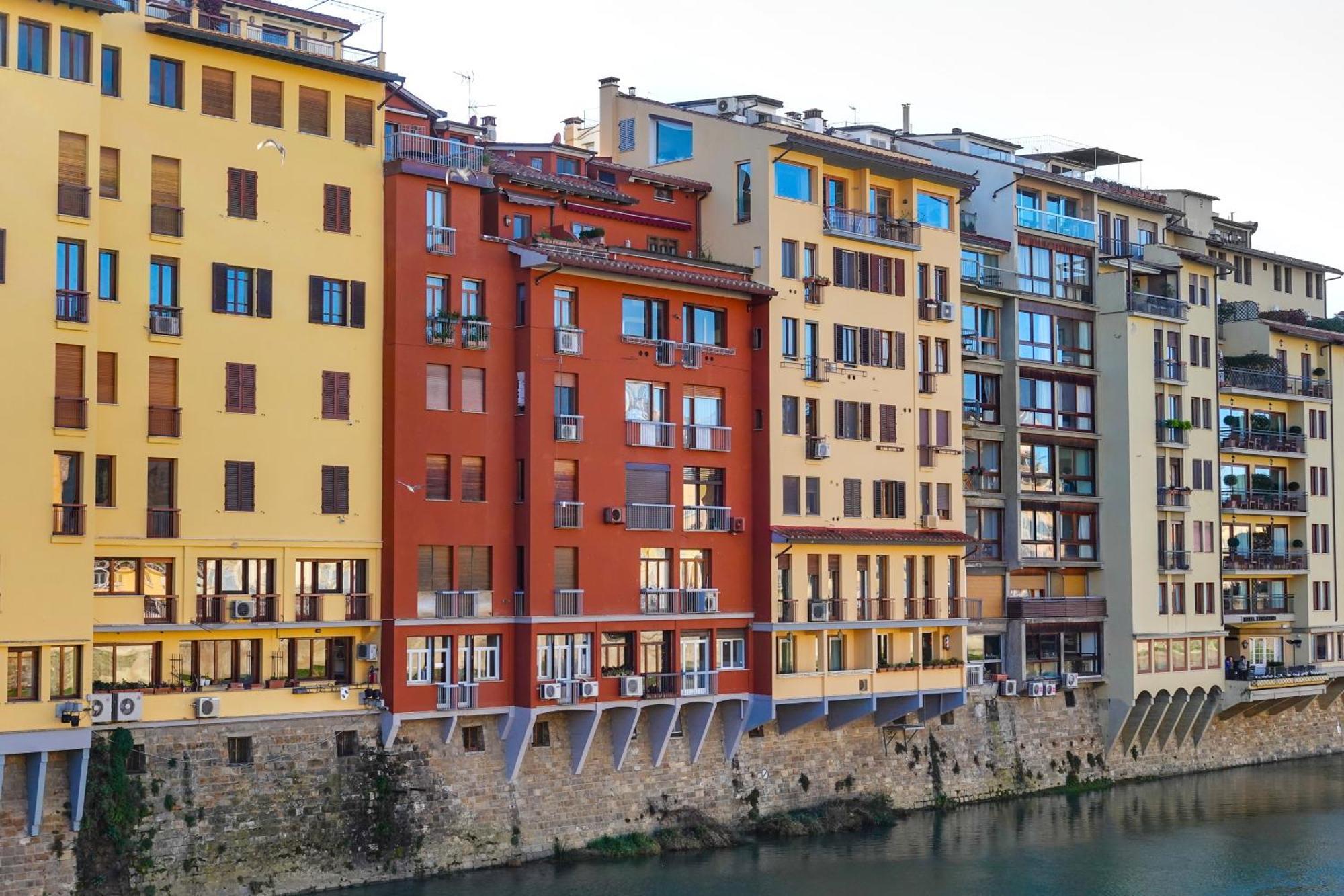 Ponte Vecchio View Luxury Apartment ฟลอเรนซ์ ภายนอก รูปภาพ